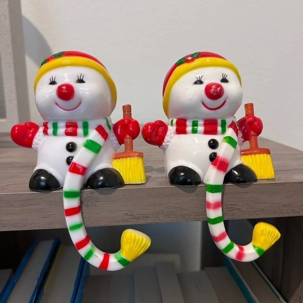 VTG Christmas Stocking Holder Hanger Snowman Future 1985 Resin Shelf Sitter 2